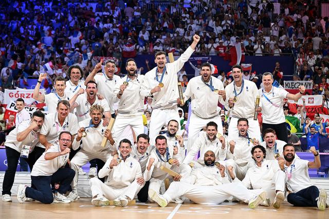 法国队挑战卫冕冠军，意大利队力争胜利的简单介绍