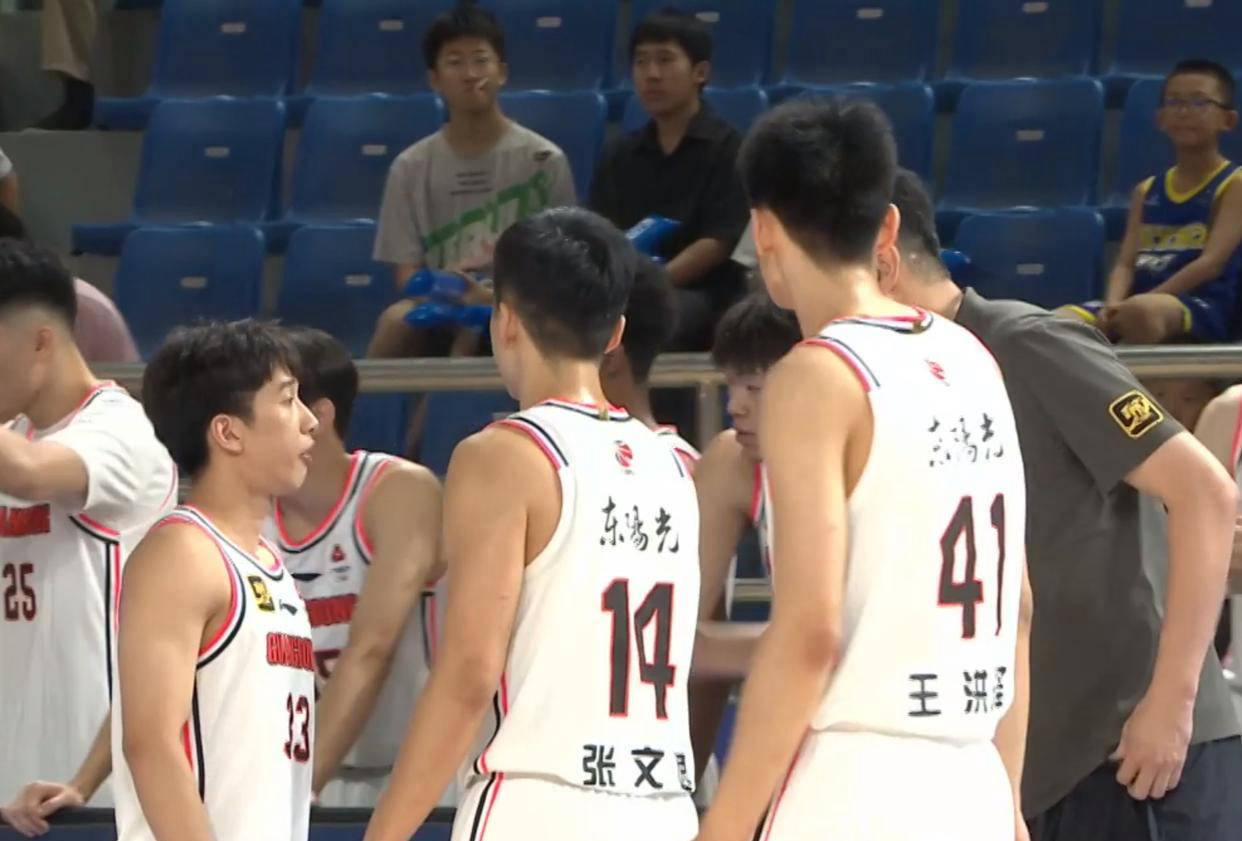 爱游戏-新秀崛起,带领球队走向胜利的简单介绍